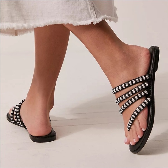 Free People Beatrice Beaded Flat Sandals Black and White Size 38.5 - Picture 3 of 5